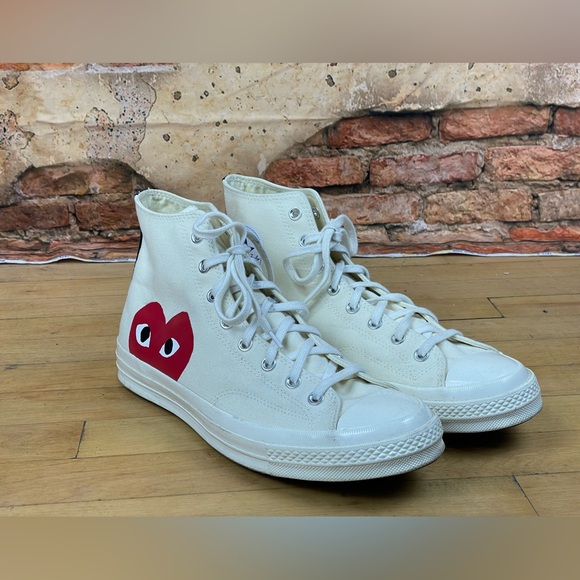 Converse Comme des Garçons PLAY X
Chuck 70 Unisex High Top Sneaker - Picture 3 of 13